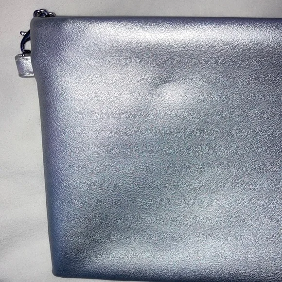 Forever 21 metallic silver chain purse / clutch / sling bag / crossbody - Picture 11 of 11